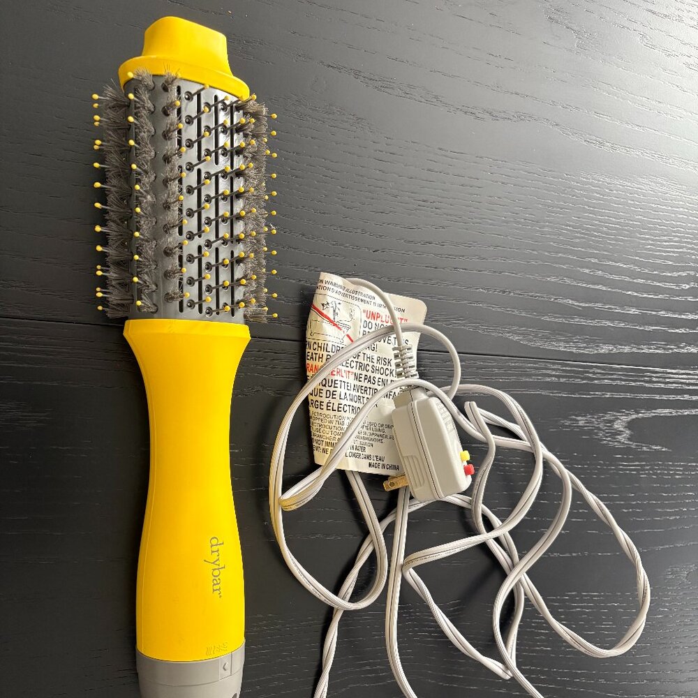The Double Shot Oval Blow-Dryer Brush